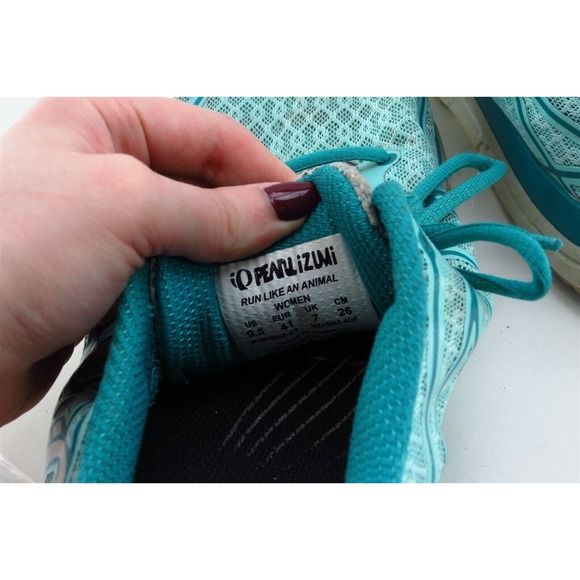 Pearl Izumi Women Size 9.5 M Blue Running Mesh W Em Road‎ 2 - Picture 7 of 9